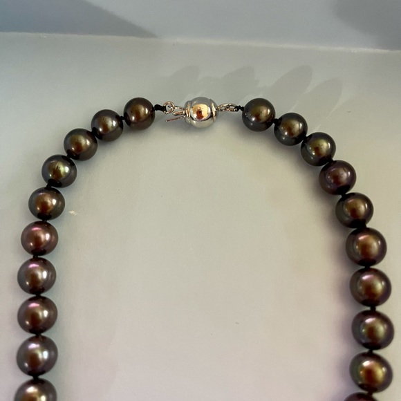 Cultured Pearl Necklace - Picture 4 of 5